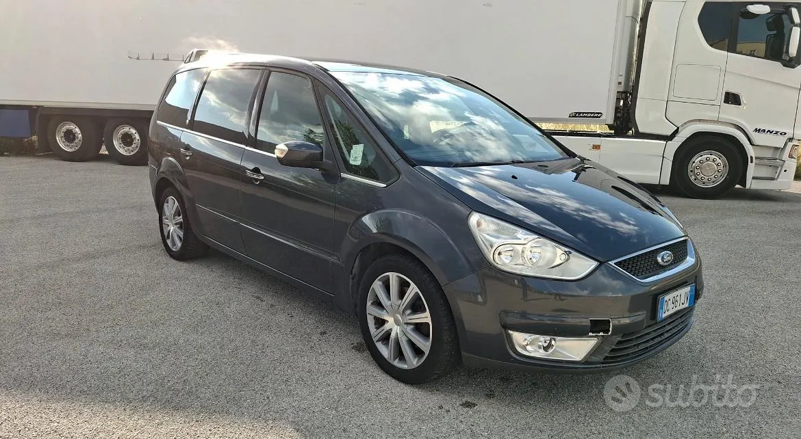 Ford Galaxy 2009 photo 2