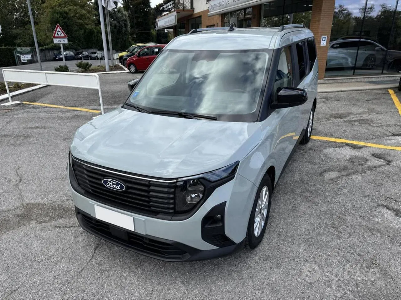 Ford Tourneo Courier 2024 photo 2