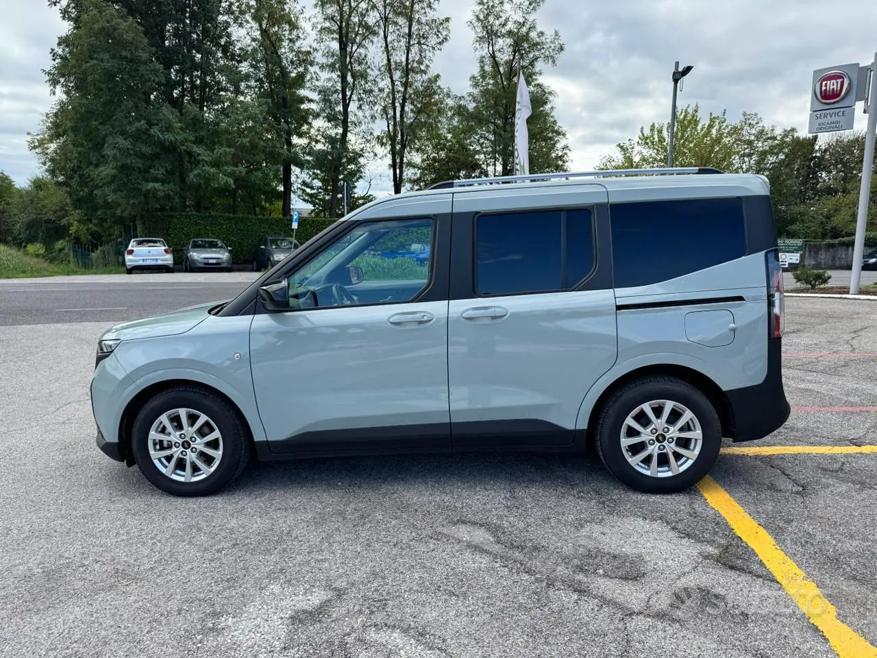 Ford Tourneo Courier 2024 photo 3