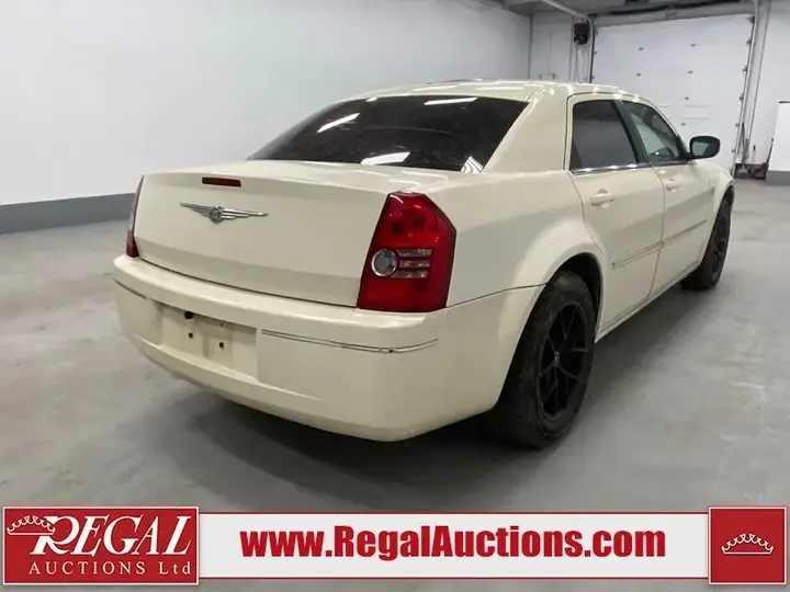 Chrysler 300 2009 photo 3