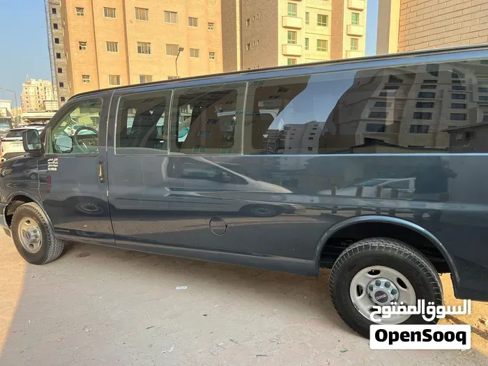 GMC Savana 2019 photo 3