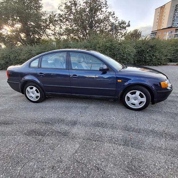 Volkswagen Passat 1997 photo 4