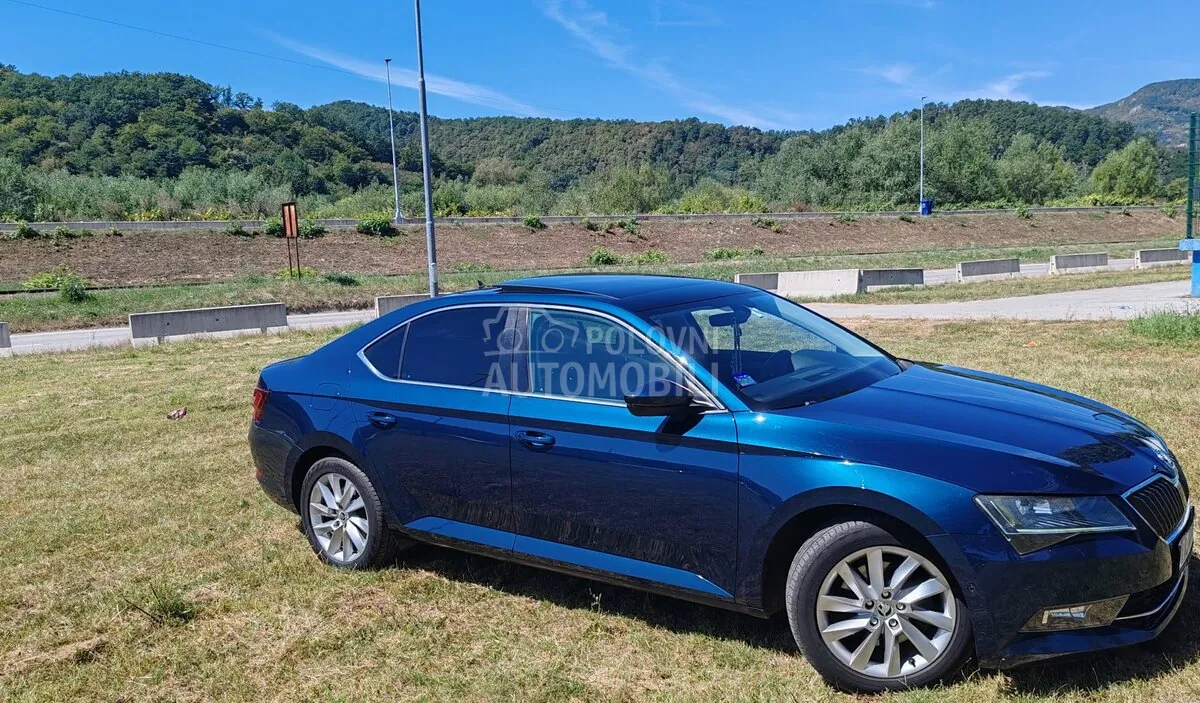 Skoda Superb 2016 photo 5