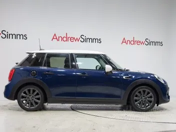 Mini Hatch 2015 photo 4