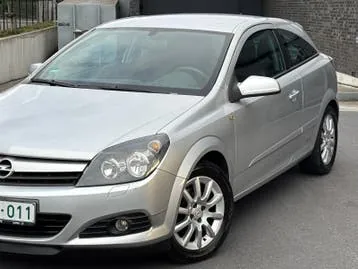 Opel Astra 2005 photo 2