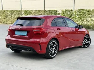 Mercedes-Benz A180 2015 photo 2