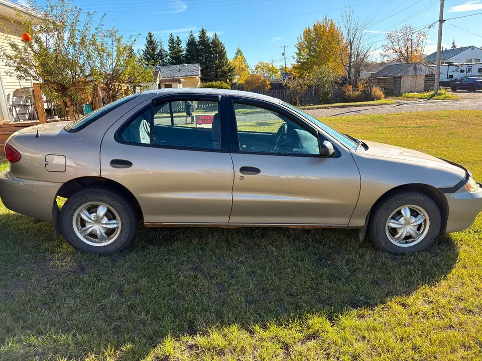 Chevrolet Cavalier 2005 photo 3