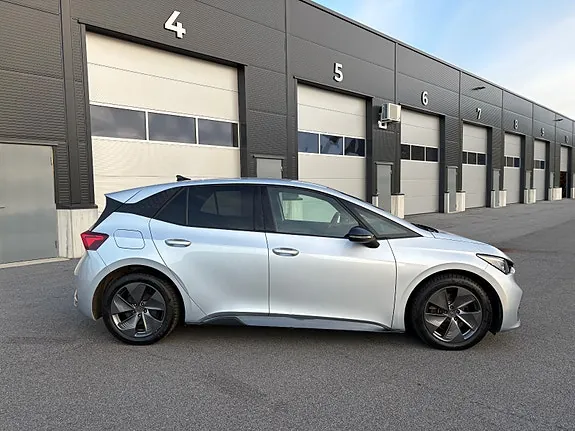Cupra Born 2024 photo 2