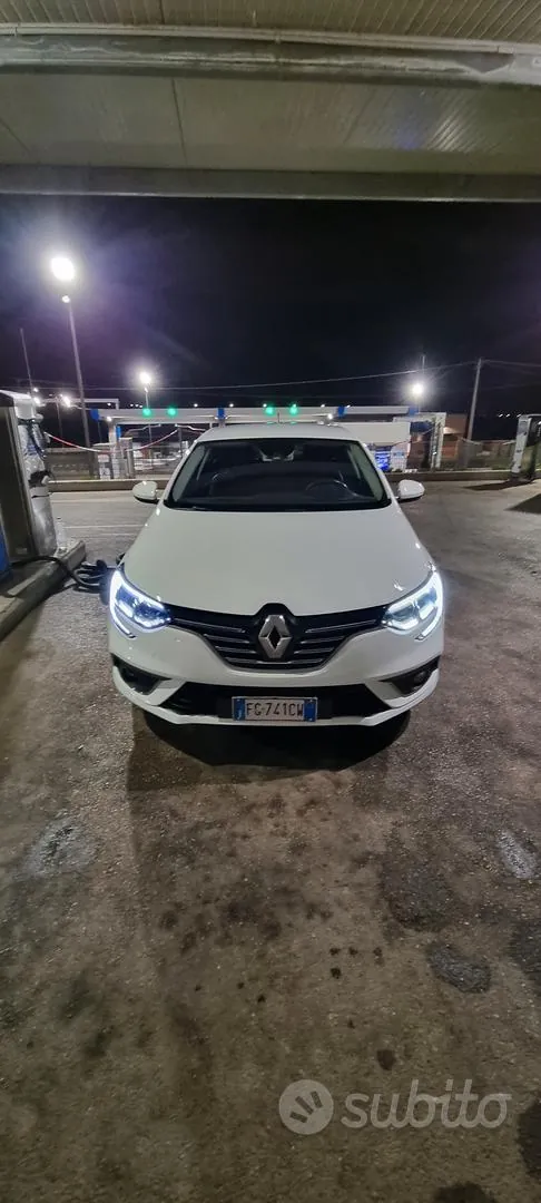 Renault Megane 2016 photo 2