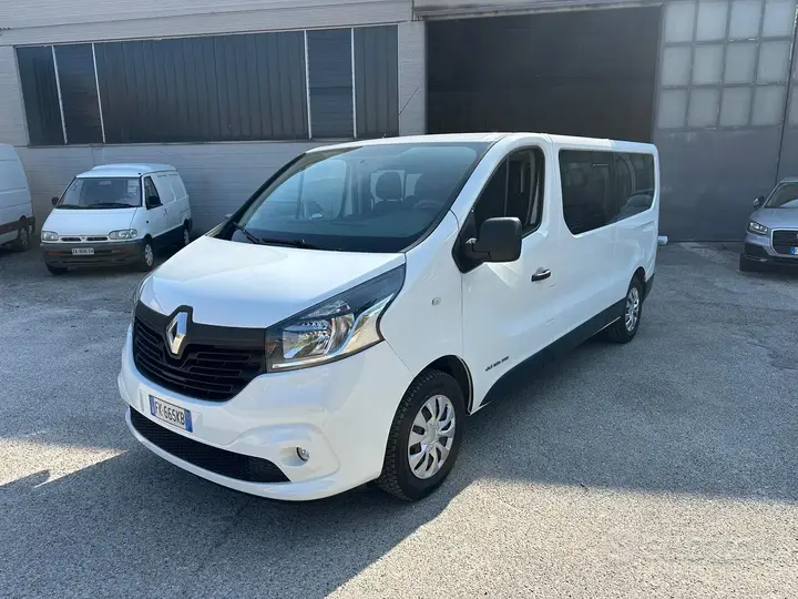 Renault Trafic 2017 photo 4