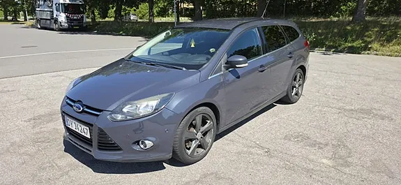 Ford Focus 2012 photo 3