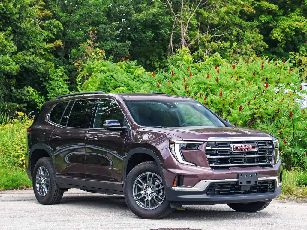 GMC Acadia 2026 photo 2