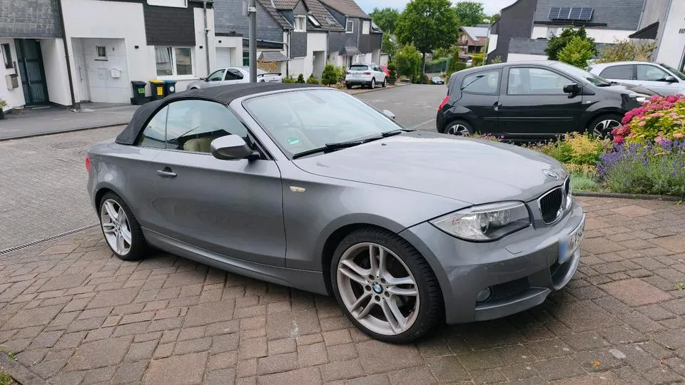 BMW E88