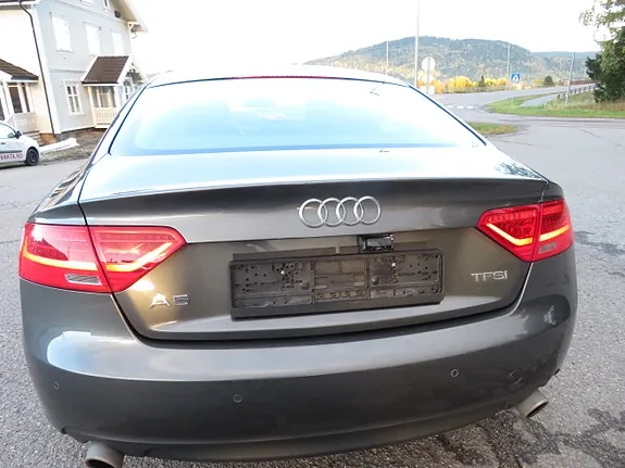 Audi A5 2012 photo 4