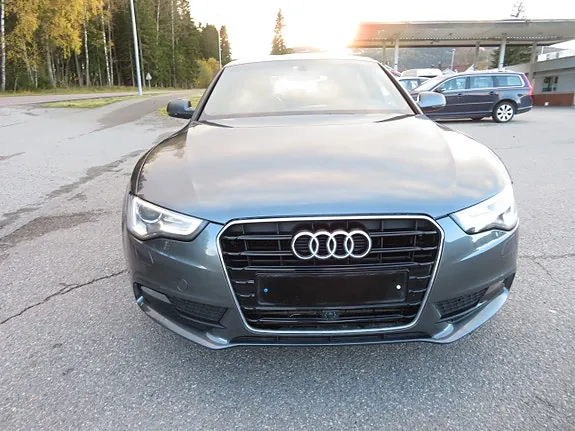 Audi A5 2012 photo 3