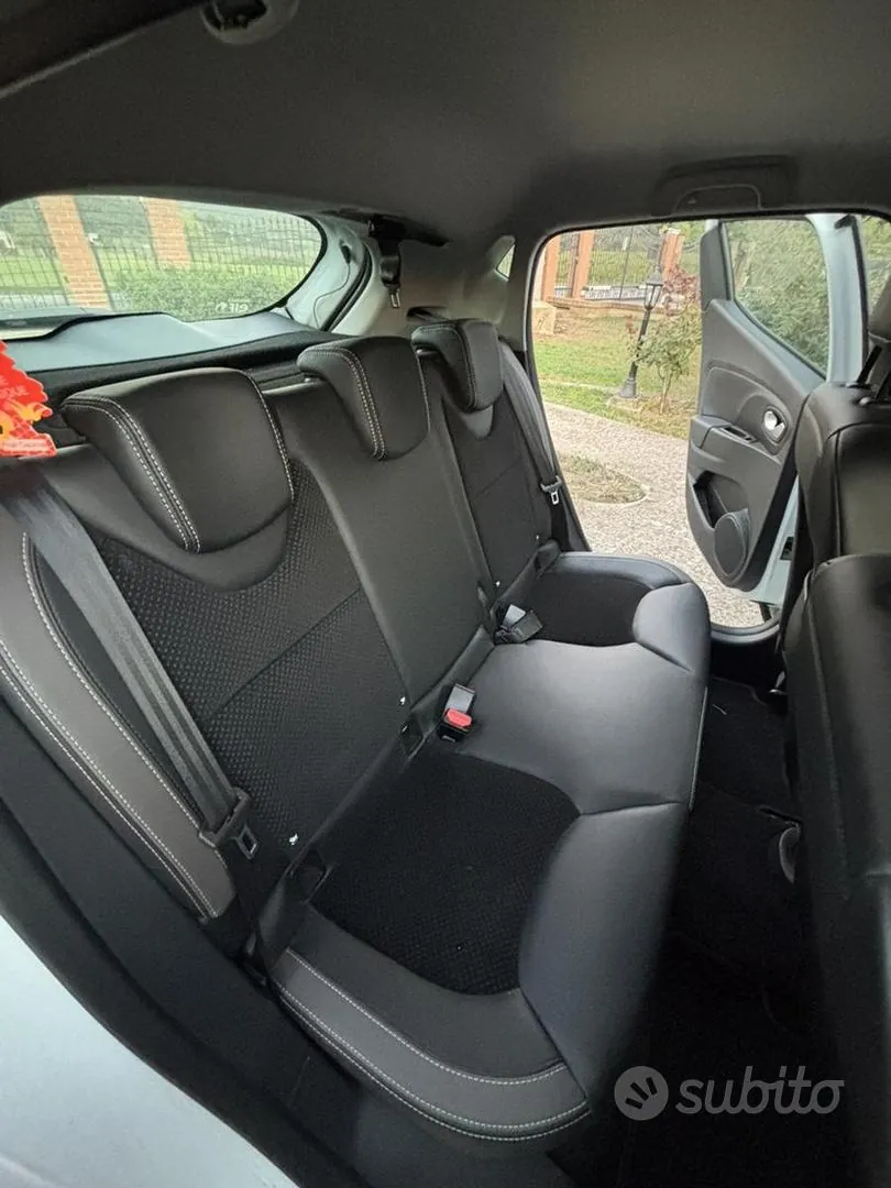 Renault Clio 2017 photo 5