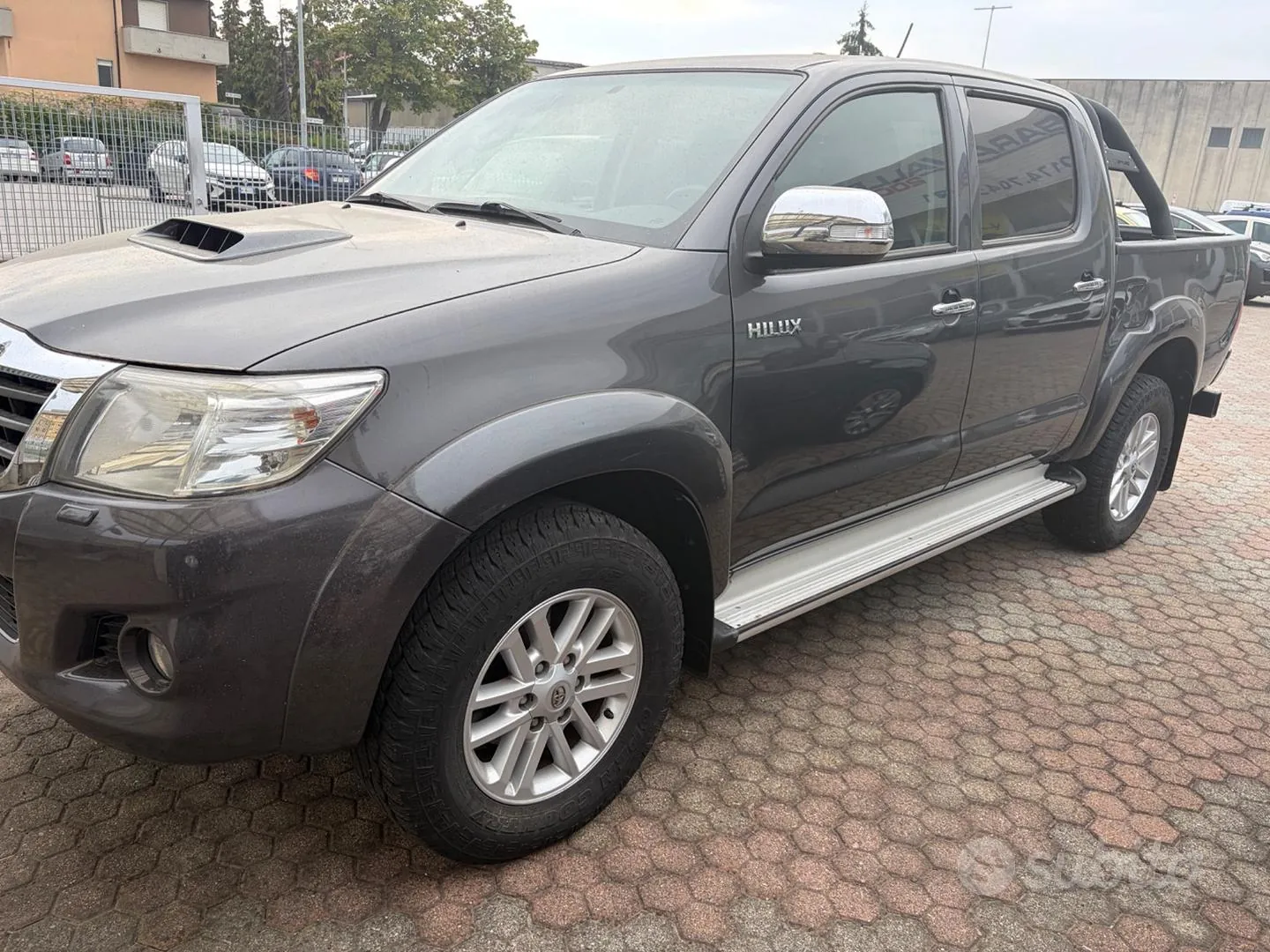Toyota Hilux
