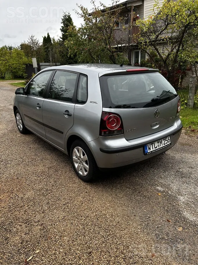 Volkswagen Polo 2006 photo 3
