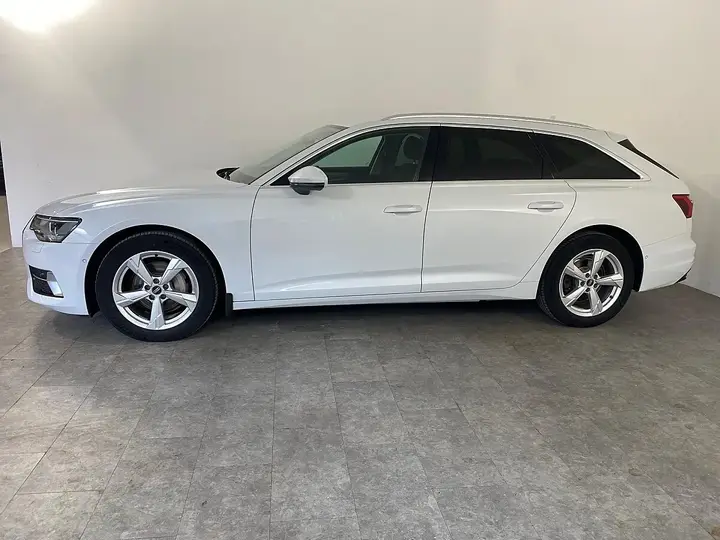 Audi A6 Avant 2022 photo 2