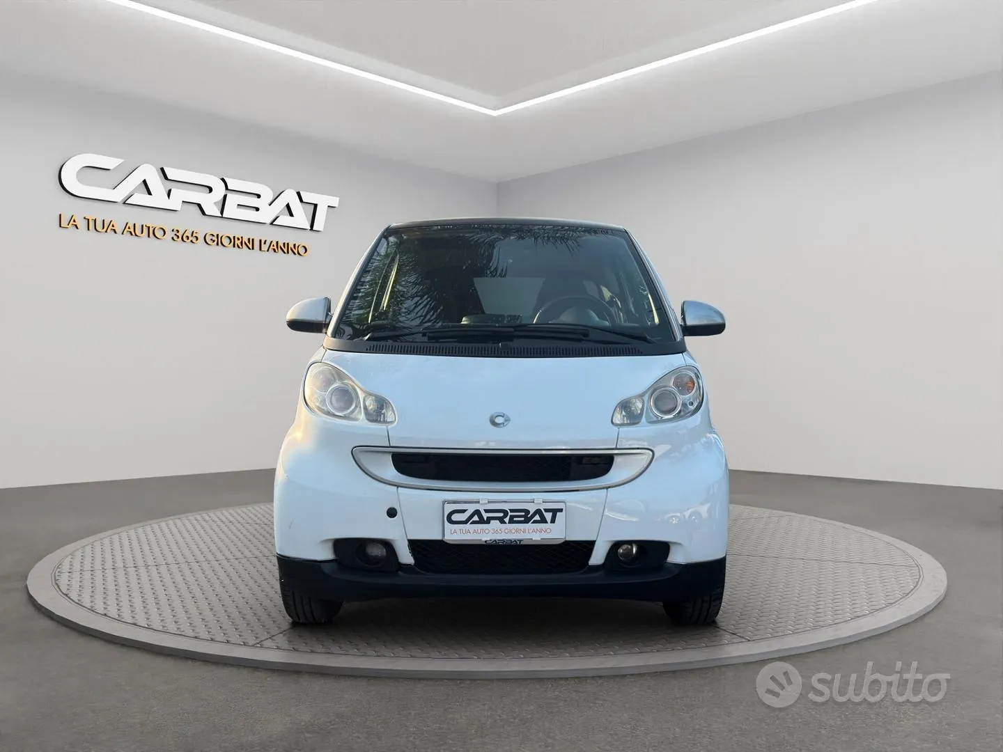Smart Fortwo 2010 photo 2