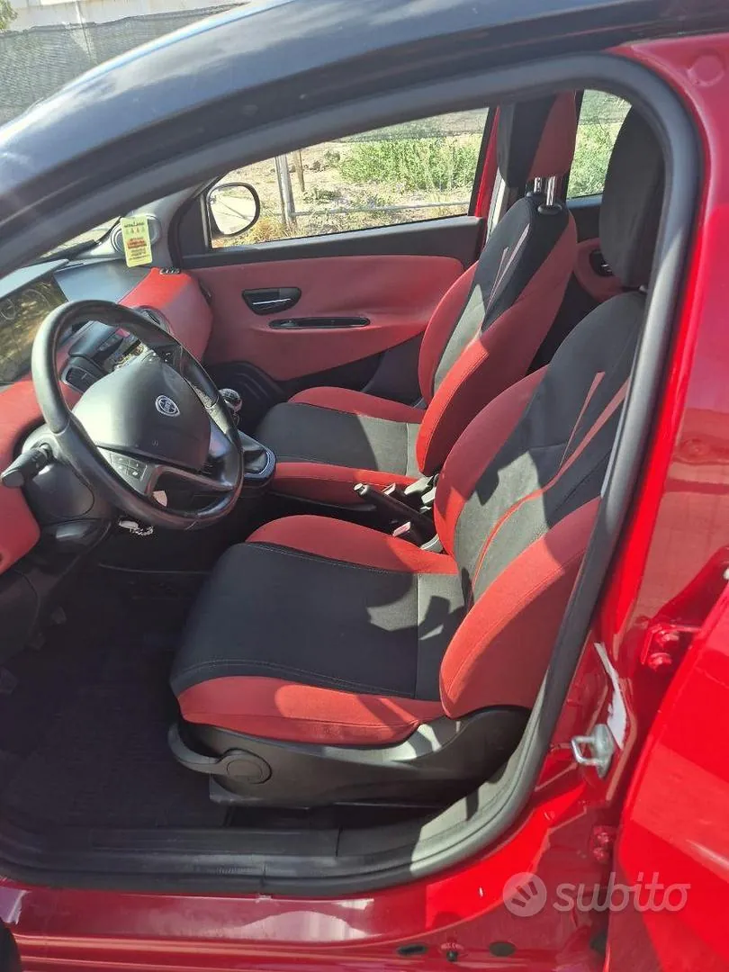 Lancia Ypsilon 2018 photo 4