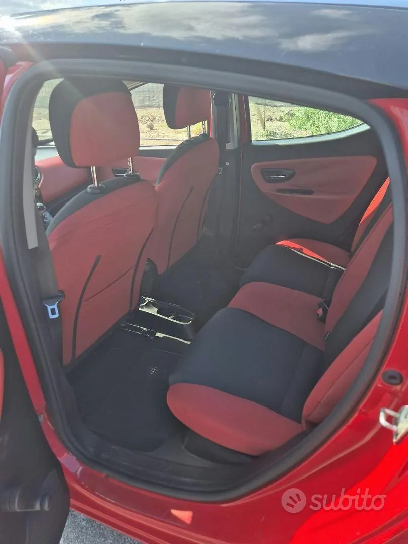 Lancia Ypsilon 2018 photo 5