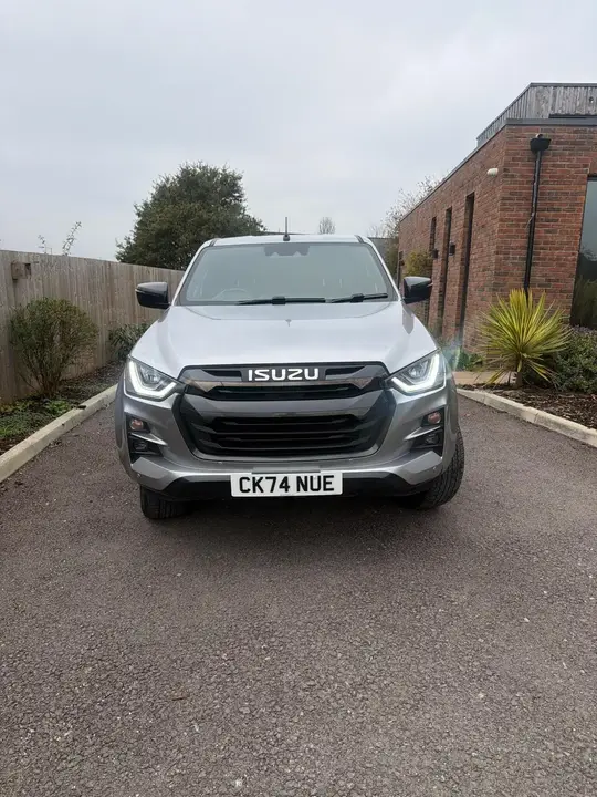 Isuzu D-Max 2024 photo 2