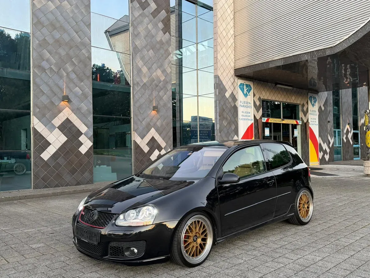 Volkswagen Golf Gti 2005 photo 2