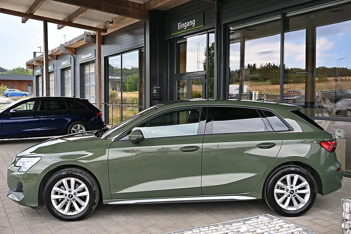 Audi A3 2025 photo 2