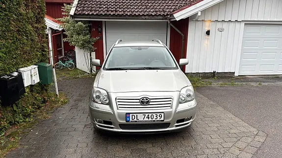 Toyota Avensis 2005 photo 4