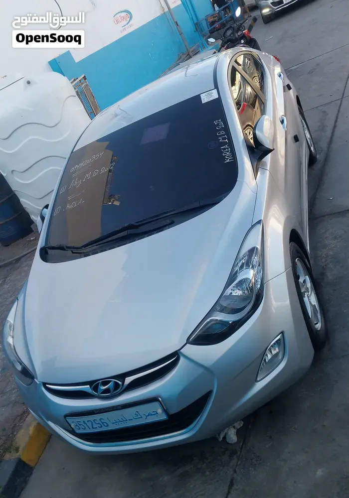 Hyundai Avante 2012 photo 2