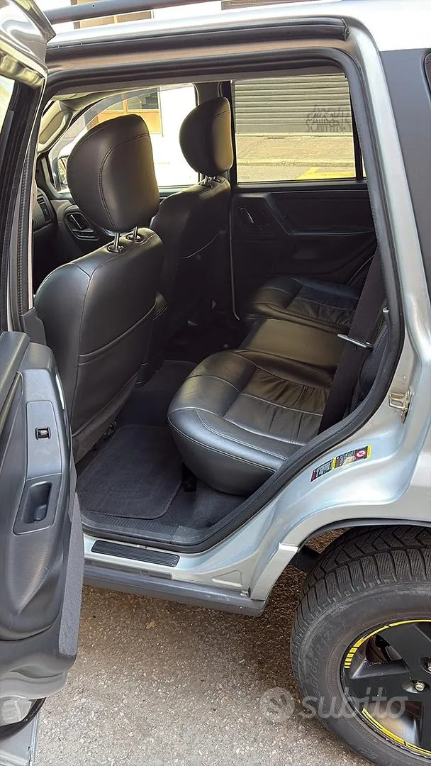 Jeep Grand Cherokee 2003 photo 3