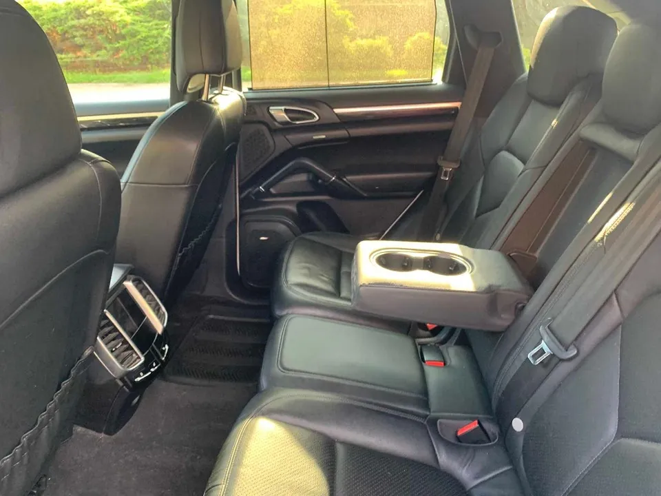 Porsche Cayenne 2013 photo 4