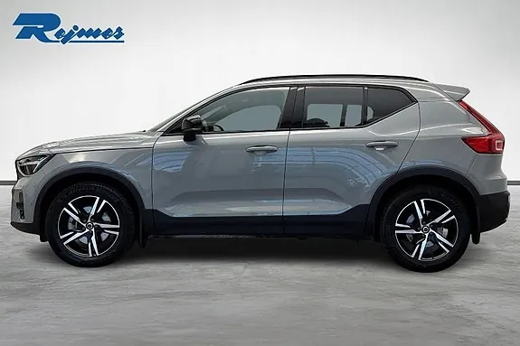 Volvo Xc40 2025 photo 2
