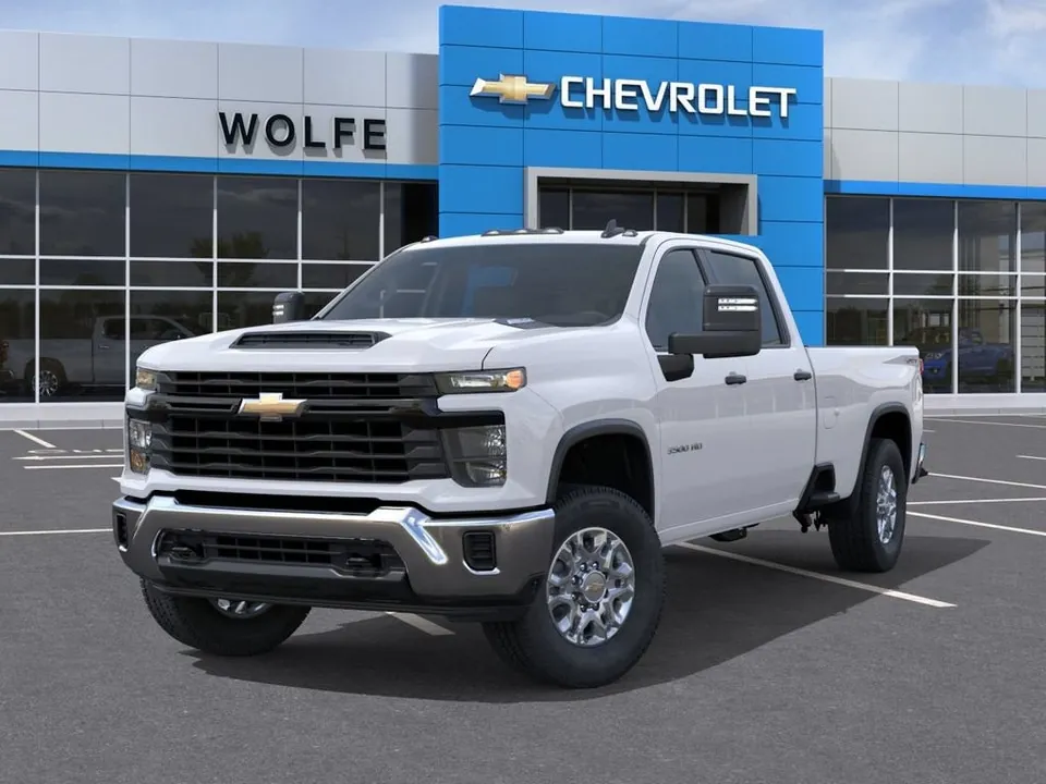 Chevrolet Silverado 3500Hd 2026 photo 2