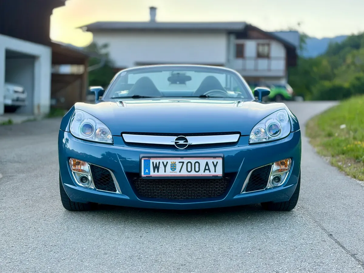 Opel Gt 2007 photo 2