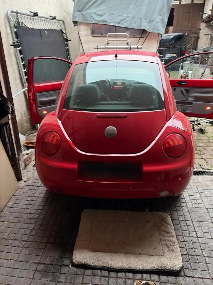 Volkswagen New Beetle