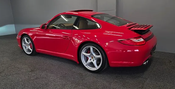 Porsche 911 Carrera 4S 2010 photo 4