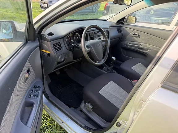 Kia Rio 2009 photo 5