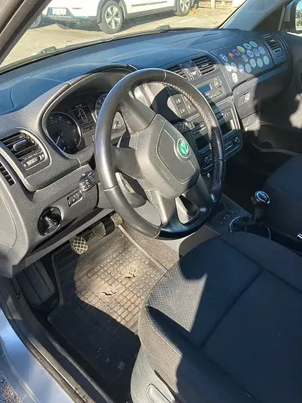 Skoda Fabia 2013 photo 5