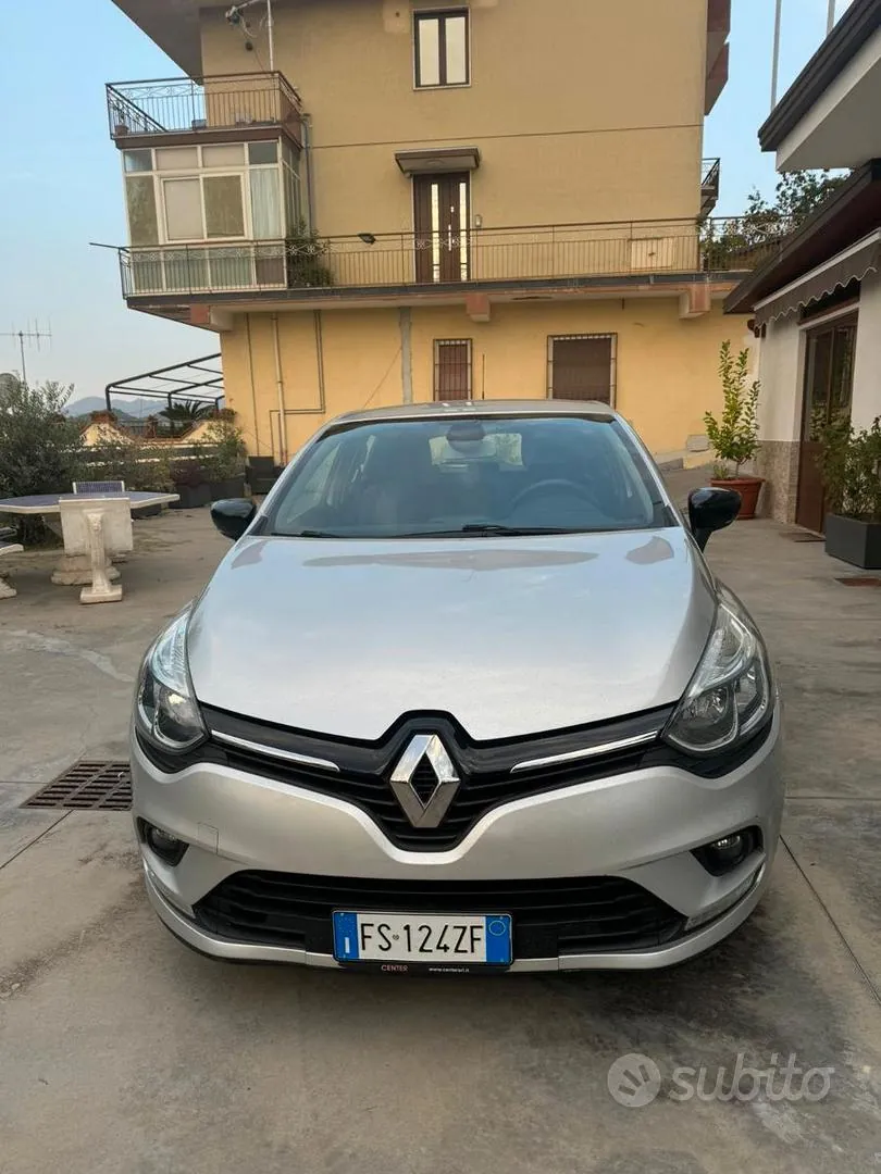 Renault Clio 2018 photo 2