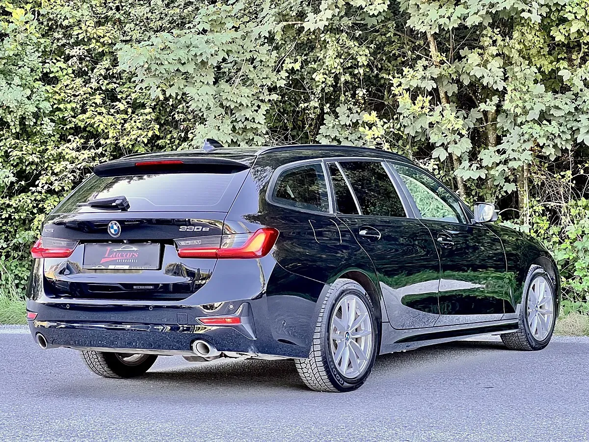 BMW 3 Series 2021 photo 2