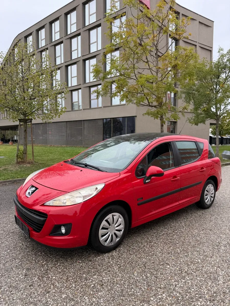 Peugeot 207 2010 photo 3