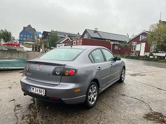 Mazda 3 2003 photo 3