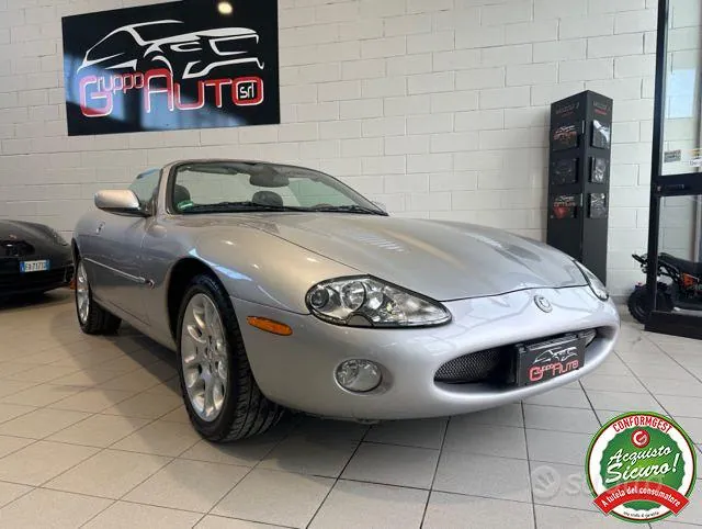 Jaguar Xkr 2002 photo 3