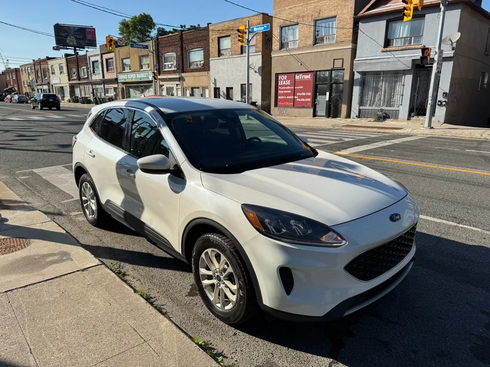 Ford Escape 2021 photo 3