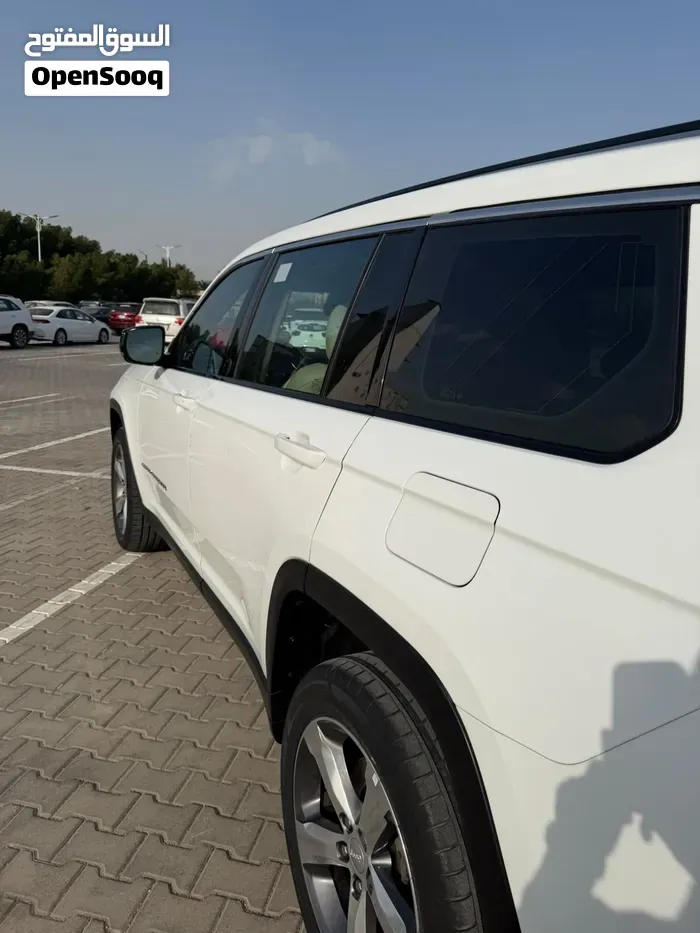 Jeep Grand Cherokee 2021 photo 3