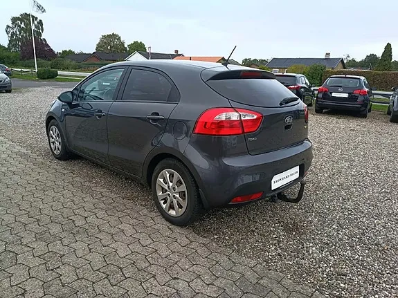 Kia Rio 2014 photo 3