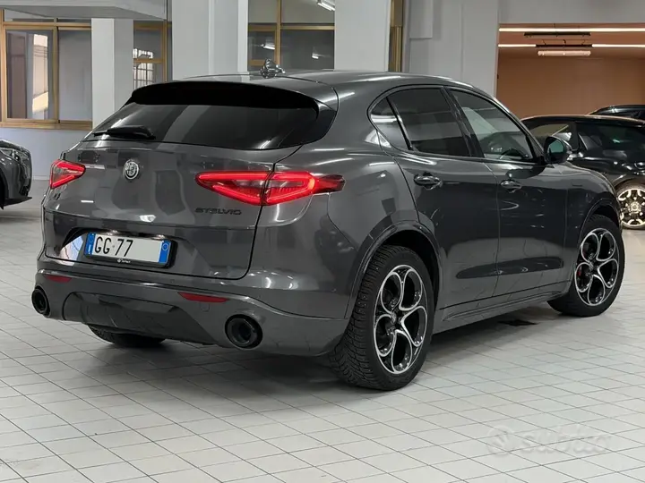 Alfa Romeo Stelvio 2021 photo 4