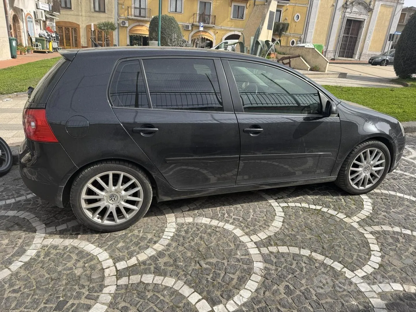 Volkswagen Golf 2006 photo 2